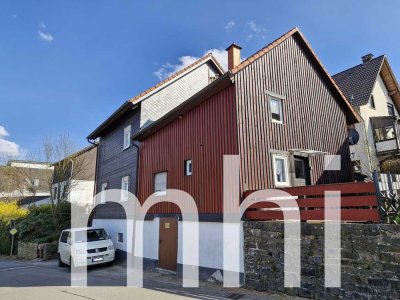 Wiehl Helmerhausen: vermietete Kapitalanlage inkl. Garagengebäude