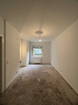 lichtdurchflutete 1,5 Zimmer Wohnung mit Badewanne