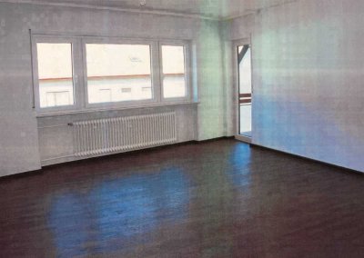 Schöne 3-Zimmerwohnung plus Diele und Balkon