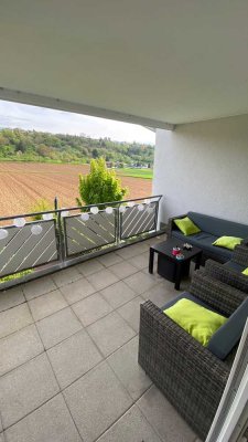 Helle 2-Zimmer-Wohnung mit wunderschönem Ausblick