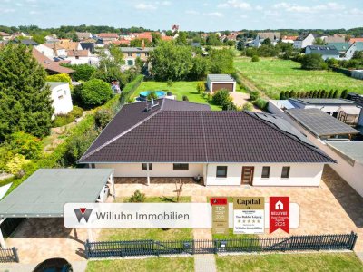 Bungalow für zwei Familien | Traumhaftes Grundstück mit Pool | Effiziente Erdwärmetechnik