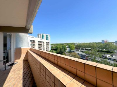 Ansprechende, freie Etagenwohnung mit schönem Balkon in Köln-Bocklemünd