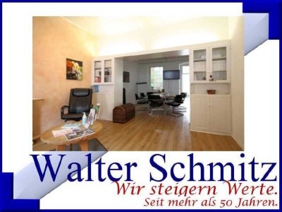 Besonderheit - im Zentrum von Dülken. Haus mit Carport, Innenhof und Dachterrasse.