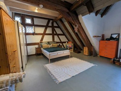 Besondere Altbau-Wohnung