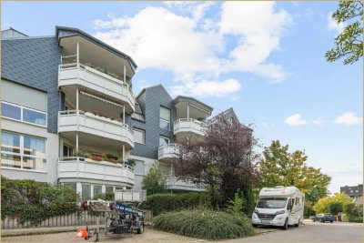 Großzügige 3 Raum Wohnung mit herrlichem Blick vom Balkon
über das Werdener Ruhrtal, inkl.TG-Platz
