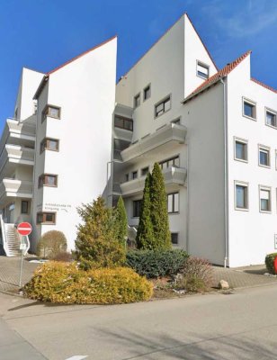 Top-renovierte 3-Zimmer-Wohnung mit Tiefgaragenstellplatz in zentraler Lage von Geislingen