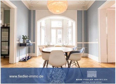 Stilvoller Altbauklassiker im Westend mit 5 Zimmern