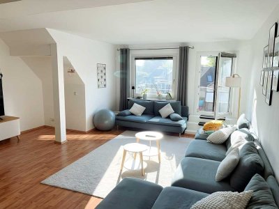 Stilvolles Penthouse mit Dachterrasse - zwischen Innenhafen und Innenstadt - Blick ins Grüne
