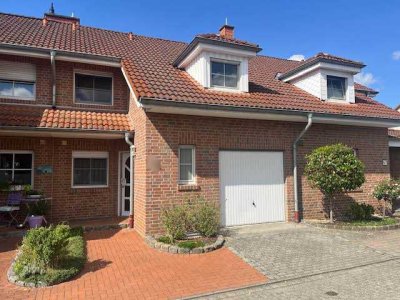 Einzugsbereites Reihenhaus mit Garage und PKW-Stellplatz in ruhiger Ortslage.
