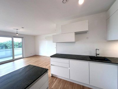 Familienwohntraum: Großzügige Wohnung mit Loggia, Schwimmbad, Weinkeller &amp; Garage nahe Schulen am Fuße des Bisambergs