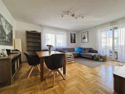 Urfahr Auberg! Schöne 3-Zimmer-Wohnung mit Balkon, Küche möbliert ohne Ablöse, Parkplätze im Innenhof!