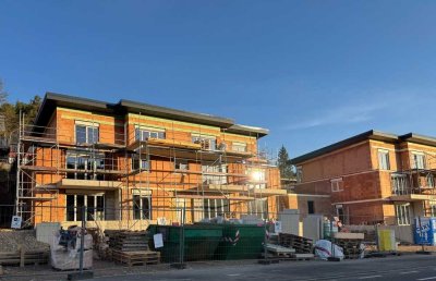 Lichtdurchflutetes Wohnen über den Dächern – Traumhafte Dachgeschosswohnung mit großer Dachterrasse