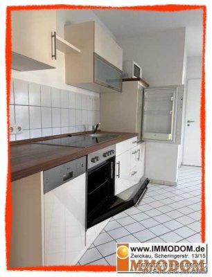 Appartement in Zwickau mit BALKON, EINBAUKÜCHE und Personenaufzug im Dachgeschoss zu vermieten!