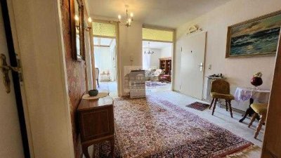 Voll möblierte 3-Zimmer Wohnung mit Lift, Balkon, Carport