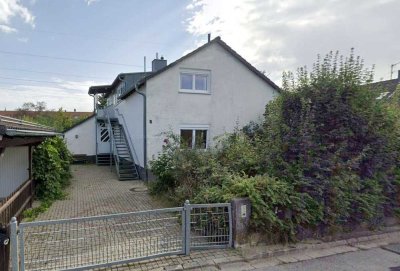 Zwangsversteigerung! 4,5-Zimmer-Wohnung im EG eines ZFH!