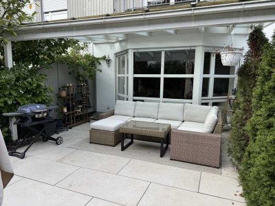 Reservierte: 4-Zimmer-Haus mit EBK und Fitnessstudio in bester Lage von Unterföhring