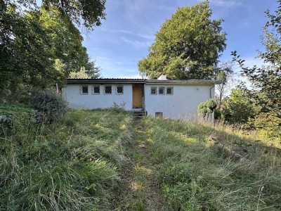 Abrissgebäude/Baugrundstück mit unverbaubarem Ausblick ! Der Traum von Eigenheim
