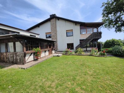 ***Freistehend, mit Einliegerwohnung, Garage, ruhige Sackgassenlage***