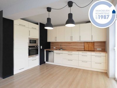 Eine Wohnung! Zentral, sonnig und renoviert!