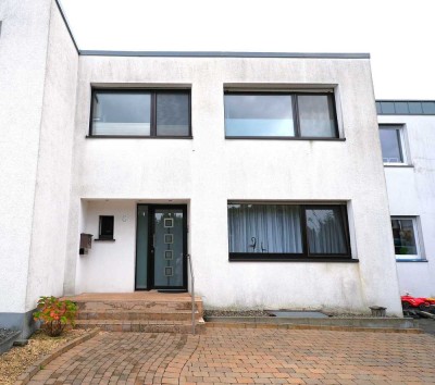 Gut gelegenes Reihenmittelhaus mit Einliegerwohnung am Ortsrand von Kranenburg