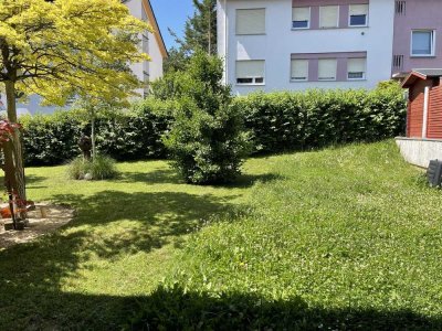 2 Zi Terrassen Wohnung mit großem Garten und Garage in Esslingen