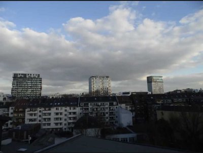 3 Zimmer mit Aufzug im
beliebten Düsseldorf Pempelfort