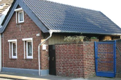 Günstiges 5-Zimmer-Reihenendhaus in Neuss