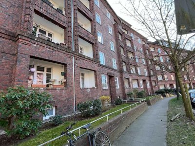 Courtagefrei: 2,5-Zimmer-Eigentumswohnung mit EBK und Loggia