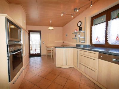 Raumwunder in Ortsrandlage von Scheßlitz - Zweifamilienhaus zum sofortigen Bezug