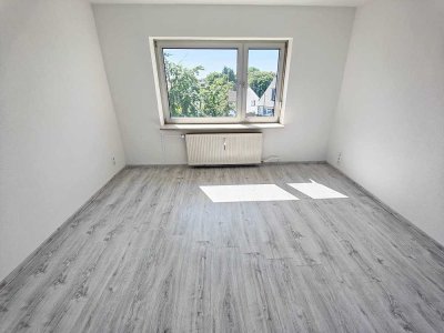 ***Modern, Teilsaniert, Renoviert inkl. neuer EBK***