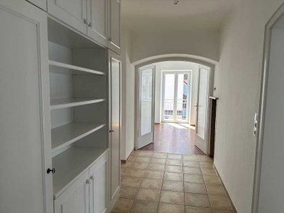 Stilvolle Wohnung mit zwei großen Balkonen, Innenstadtlage