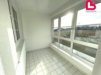 Sanierte 3-Zimmer Wohnung mit Parkplatz und Loggia