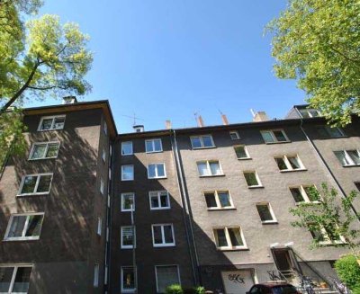 Am Kortum-Park: kleine 1 Zimmer-Whg. im Dach !