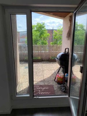 Helle 2,5 Zimmer-Wohnung mit großer Terrasse