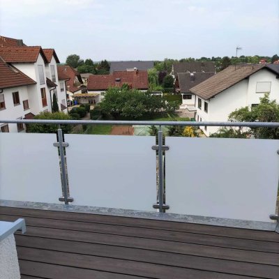 Helle, ruhige 3-Zimmer Wohnung mit EBK, Balkon, Wallbox *Bergfelden*
