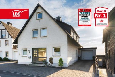 Wohnen mit Aussicht – Einfamilienhaus mit Einliegerwohnung in Warstein