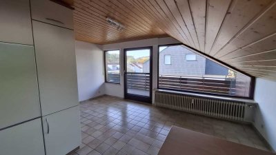 Lichtdurchflutete 4-Zimmer-DG-Wohnung in ruhiger Lage in Aichtal - ca. 92 qm