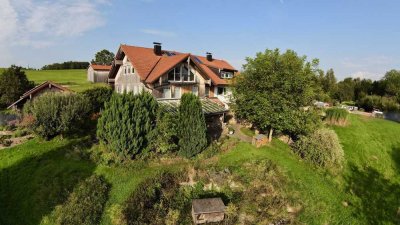 Exklusive Doppelhaushälfte in Alleinlage im schönen Oberallgäu     Wohnen mit Bergblick - Ihr neues