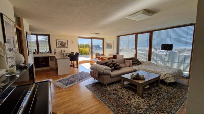Großzügige Ferienwohnung mit Ausblick zu verkaufen