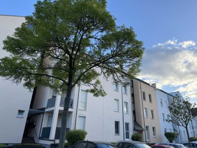 Schöne möblierte Wohnung mit Balkon und Blick ins Grüne
