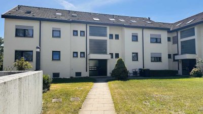 Solide und zentral gelegene 3-Zimmer-Wohnung in Reutlingen, perfekt für Paare und Familien.