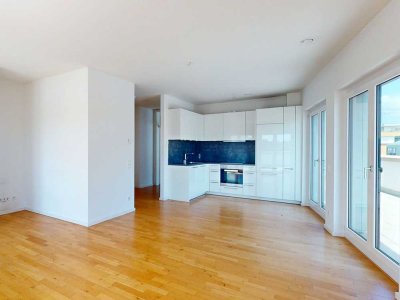 Exklusiv Wohnen in Sachsenhausen! 2-Zimmer-Wohnung mit Dachterrasse und EBK