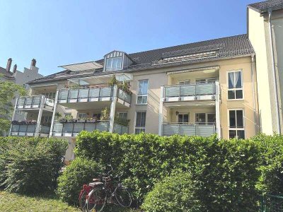 Sofort verfügbar! Tolle 4 Zi. City-Wohnung in Westend! Haus im Innenhof!