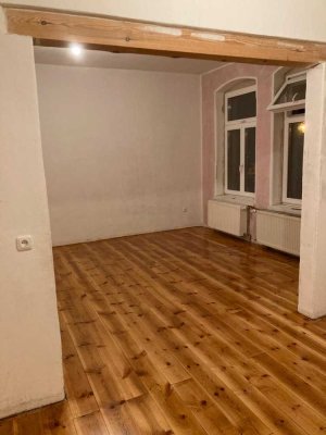Liebevoll sanierte Altbau 5-Zimmer-Wohnung in Halle (Saale)