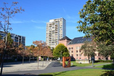 Ruhige Citywohnung mit Balkon hinter dem Schillerplatz