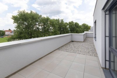 ERSTBEZUG: Schöne Dachterrassenwohnung mit Grünblick