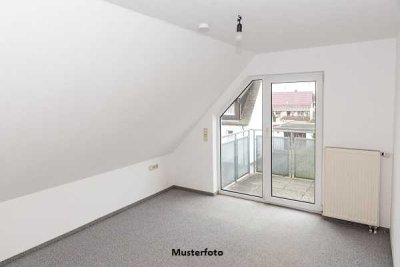 4-Zimmer-Wohnung mit Balkon und Garage - provisionsfrei