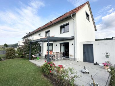 Ein-/Zweifamilienhaus in Donaustauf