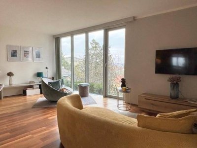 Exklusive Architekten-Doppelhaushälfte im beliebten Sachsenviertel – Traumblick auf das Stift Klosterneuburg, Pool &amp; Dachterrasse