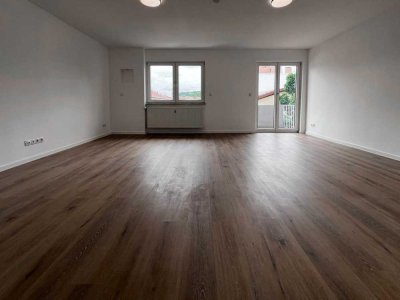 KL - Nähe Gartenschau, Appartement mit sep. Küche, EBK, Balkon
